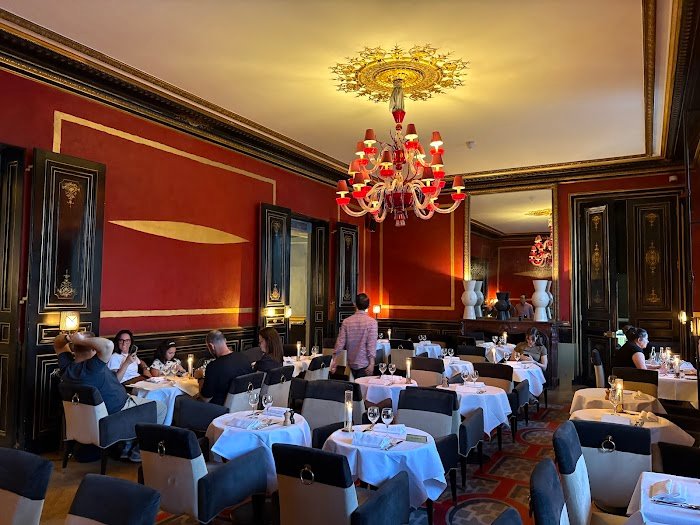 Avis honnête sur Le Café Marly à Paris : Ce qu'il faut savoir avant votre visite Avis honnête sur Le Café Marly à Paris : Ce qu'il faut savoir avant votre visite