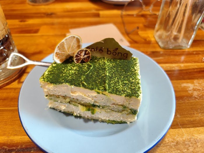 Avis clients décryptés : À quoi s'attendre chez Café Bống à Toulouse