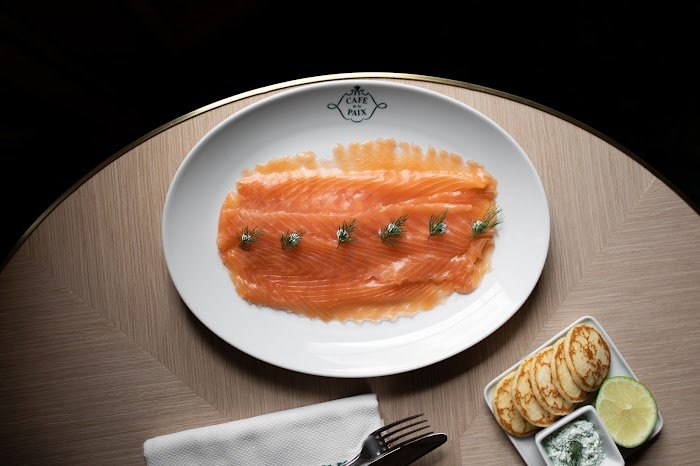 À quoi s'attendre au Café de la Paix à Paris, France : Expériences honnêtes de clients