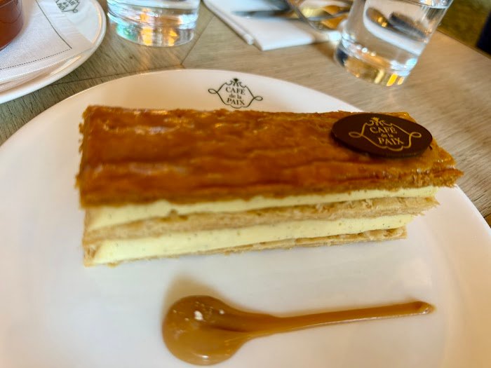À quoi s'attendre au Café de la Paix à Paris, France : Expériences honnêtes de clients