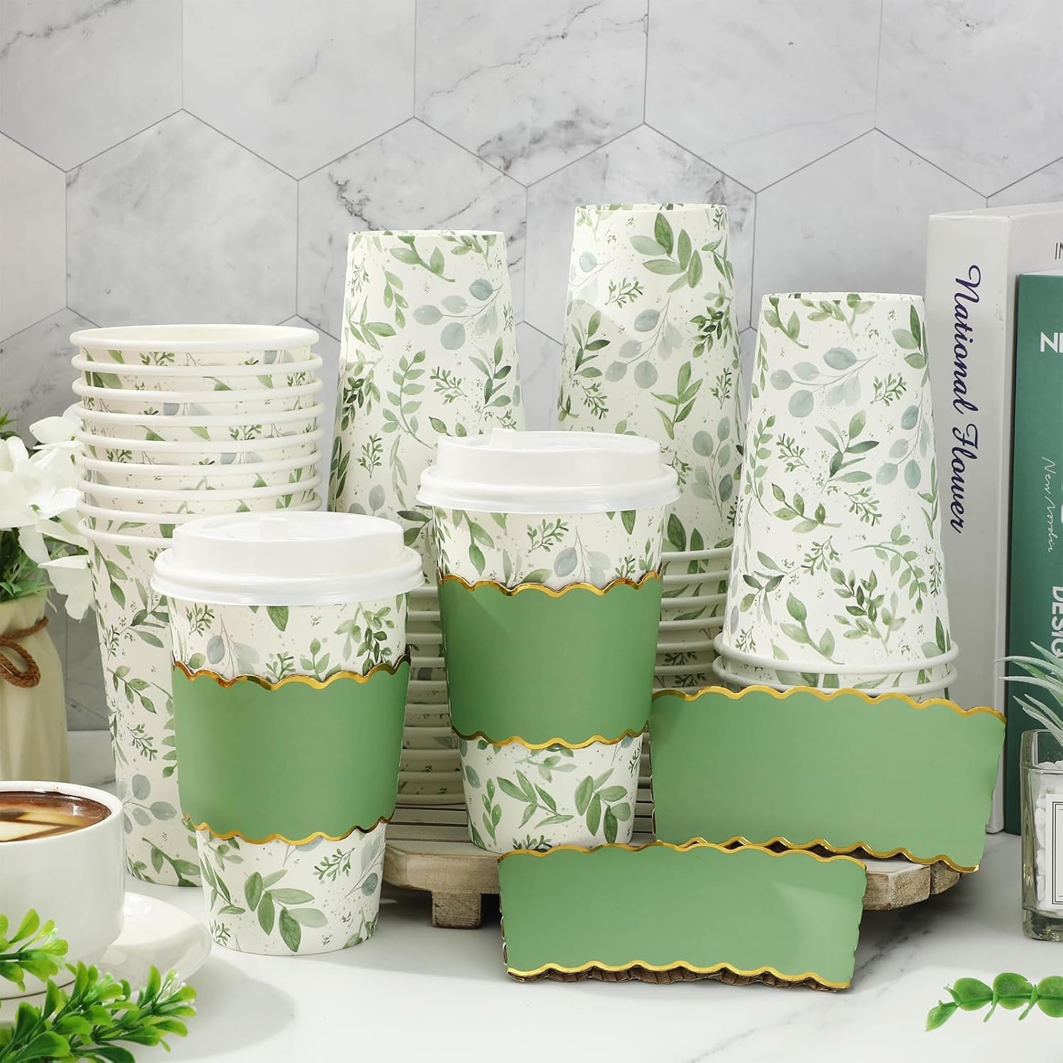 Grossiste Lot de 50 Gobelets à Café 16oz Vert Motif Feuilles d'Eucalyptus avec Couvercles et Manchons Jetables Fabricant Logo Personnalisé