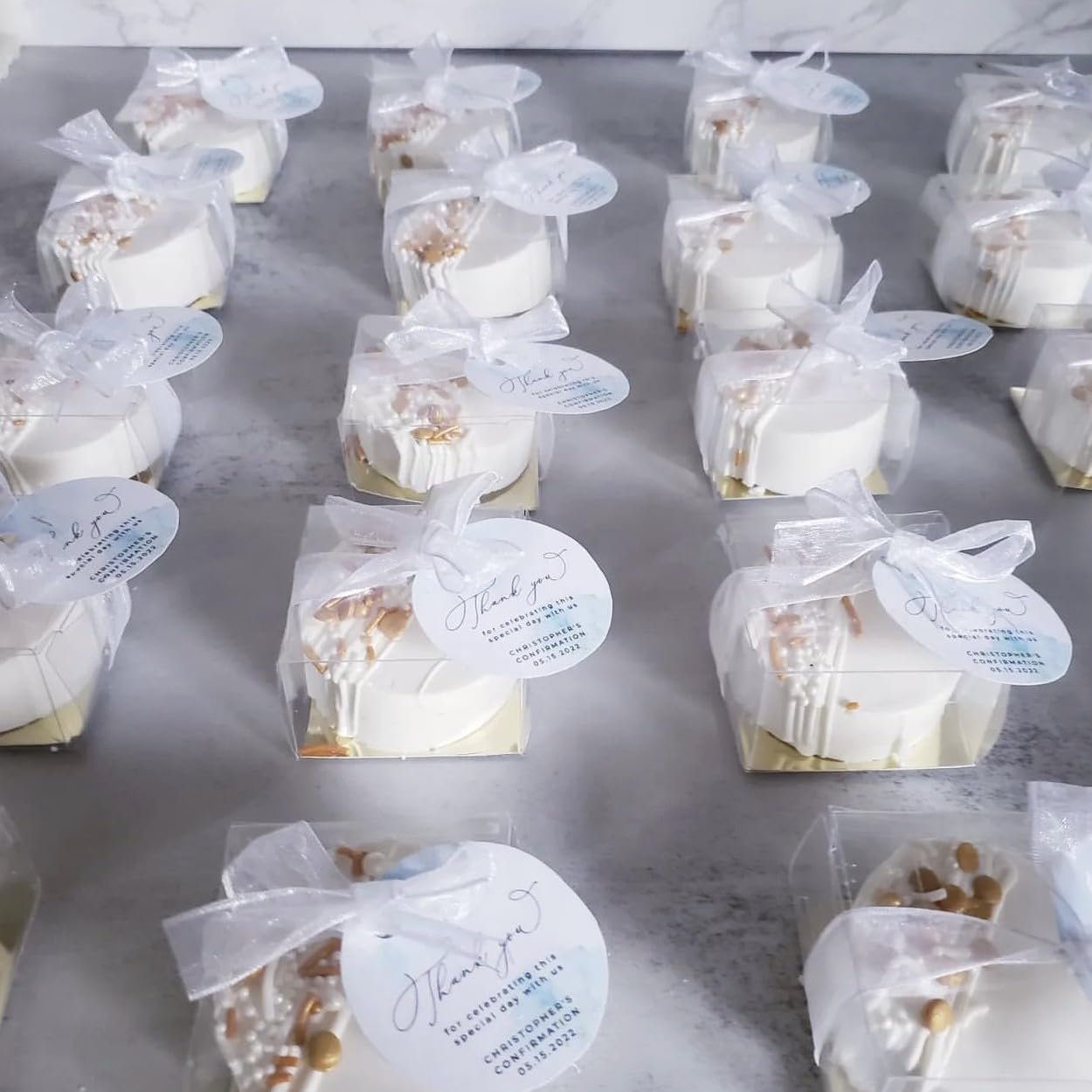 Grossiste boîtes transparentes individuelles 50pcs macaron cookies Oreo enrobés chocolat 2,17×2,17×1,38 pouces Fabricant faveurs mariage baby shower bonbons chocolat donut OEM Grossiste boîtes transparentes individuelles 50pcs macaron cookies Oreo enrobés chocolat 2,17×2,17×1,38 pouces Fabricant faveurs mariage baby shower bonbons chocolat donut OEM