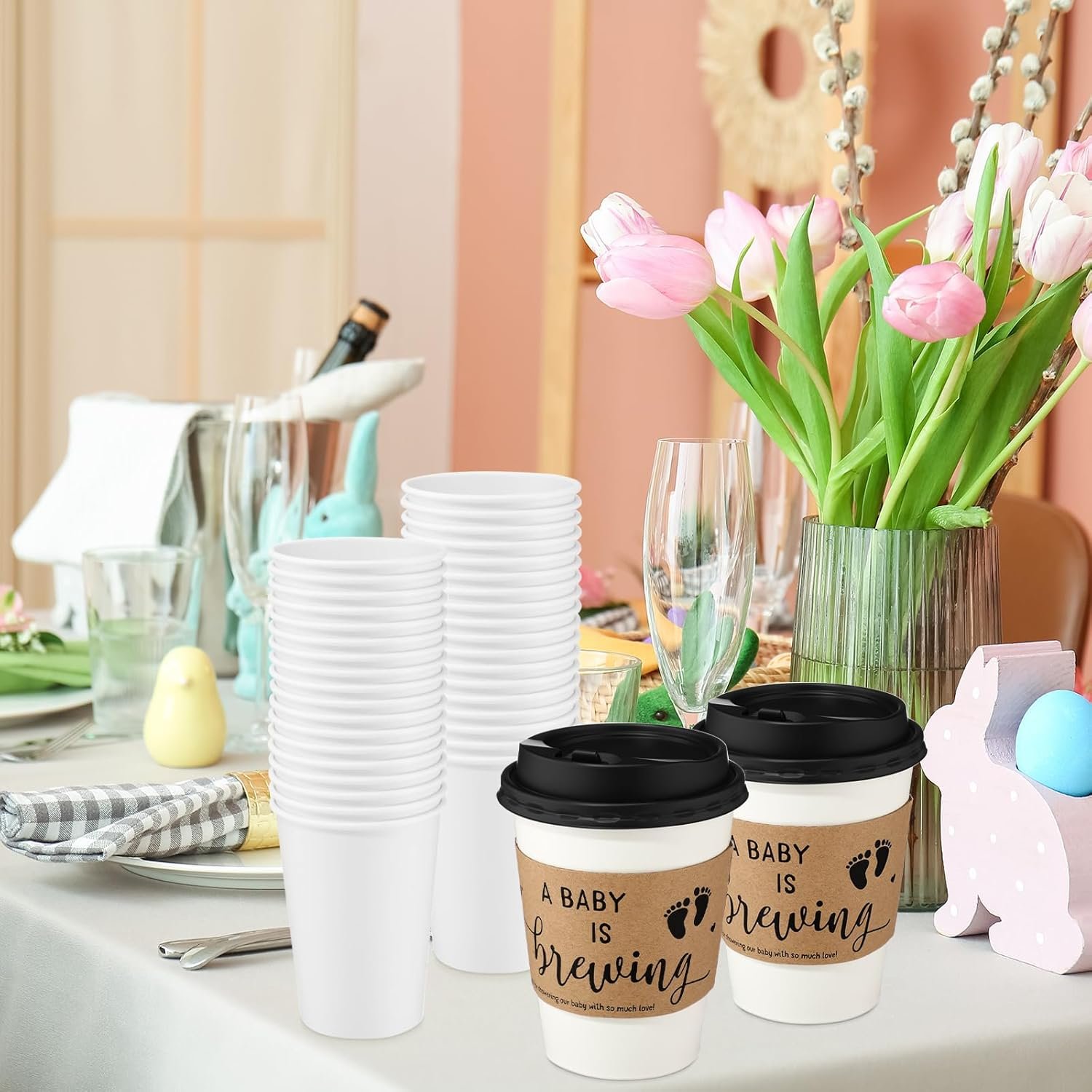 Grossiste 50 ensembles gobelets à café 12 oz « A Baby's is Brewing » pour baby shower avec couvercles et manches papier jetables logo personnalisé fournisseur Grossiste 50 ensembles gobelets à café 12 oz « A Baby's is Brewing » pour baby shower avec couvercles et manches papier jetables logo personnalisé fournisseur
