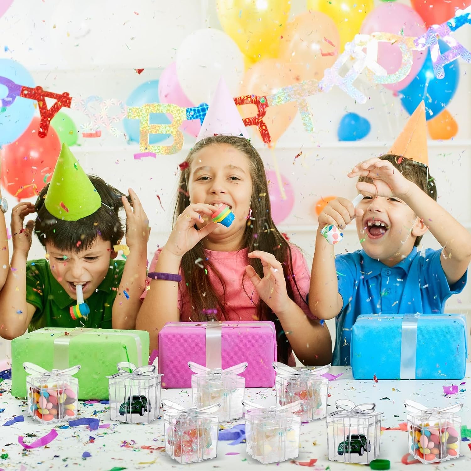 Grossiste Boîtes Cadeaux Acryliques Transparentes Lot 24 avec Couvercle Nœud 2 x 2 x 2,3 Pouces Fournisseur Petites Faveurs Fête Bonbons Dragées Mariage Baby Shower Anniversaire OEM