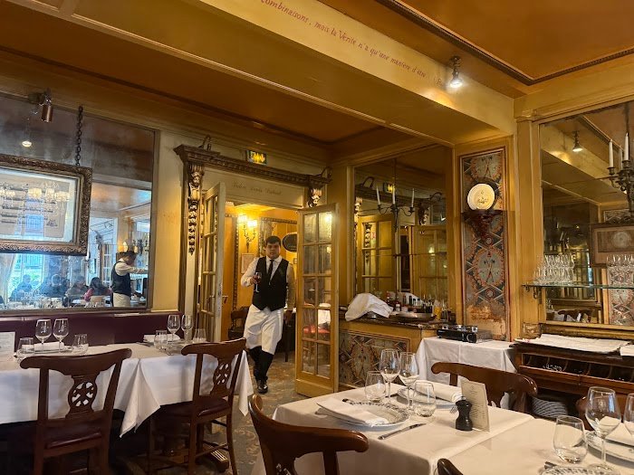 Le Procope à Paris, France : Expériences clients honnêtes et à quoi s'attendre