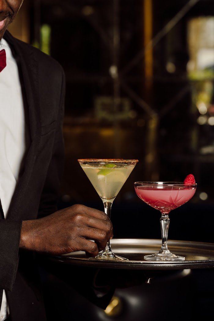 Ce qu'il faut savoir sur Café Français à Paris, France avant votre visite : Avis honnête