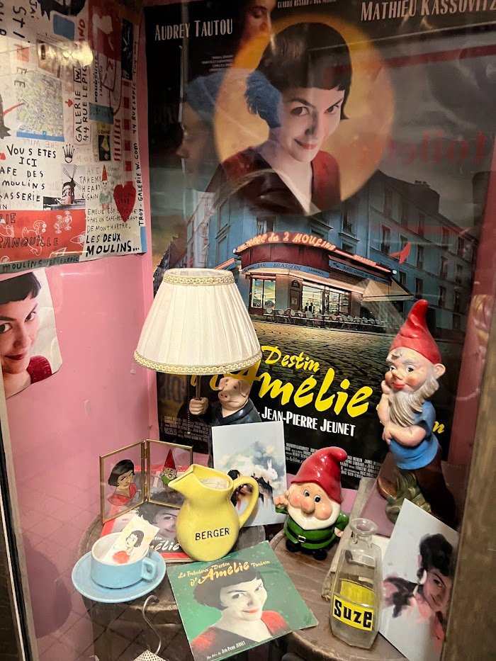 Un zoom sur la scène café à Paris, France : Expériences chez Café des Deux Moulins