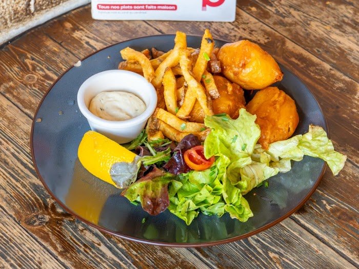 Notre Avis Honnête sur Le Petit Café : À quoi s'attendre à Paris, France