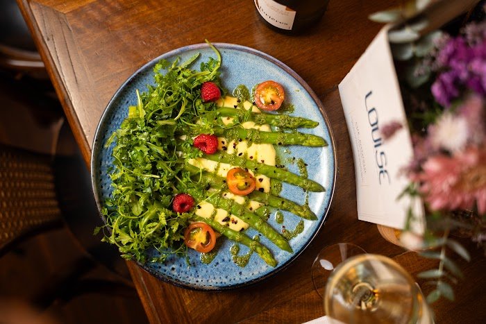Avis Honnête sur Café Louise à Paris, France : À quoi s'attendre ?