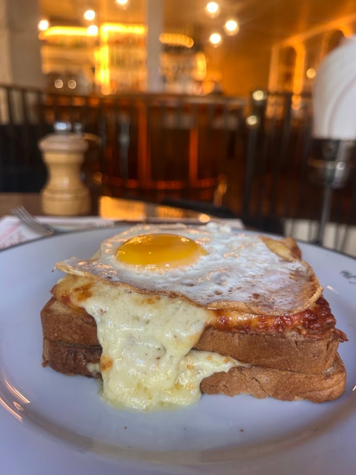 Avis Honnête sur Café Louise à Paris, France : À quoi s'attendre ?