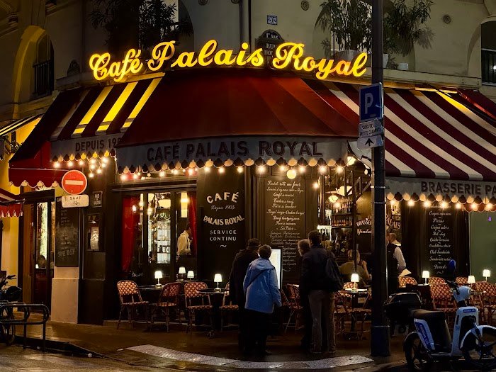 Un zoom sur la scène café à Paris : Expériences au Café Palais Royal