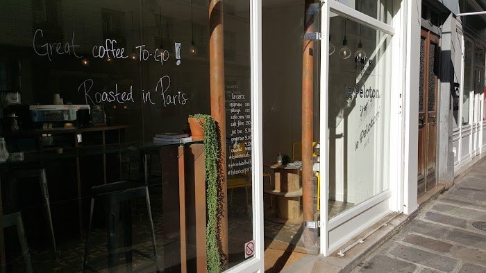 Dans les Coulisses de Le Peloton Café à Paris : Avis Honnête et Saveurs Inoubliables