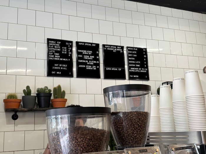 Motors Coffee à Paris, France : Expériences Authentiques et Avis Client Détaillé