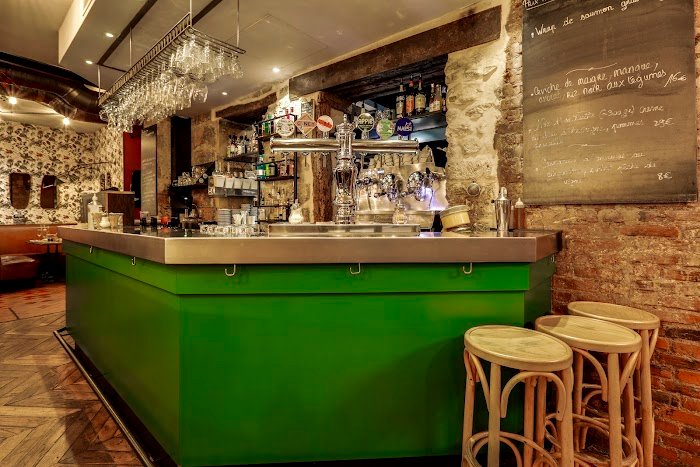 Dans les Coulisses de Café Petite à Paris, France : Avis Honnête et Incontournable