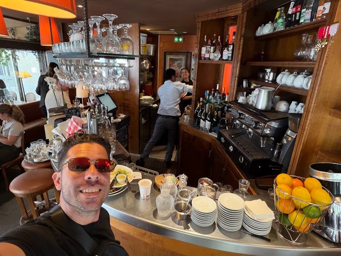 Ce qu'il faut savoir sur Louise Café à Paris, France avant votre visite : Opinion honnête