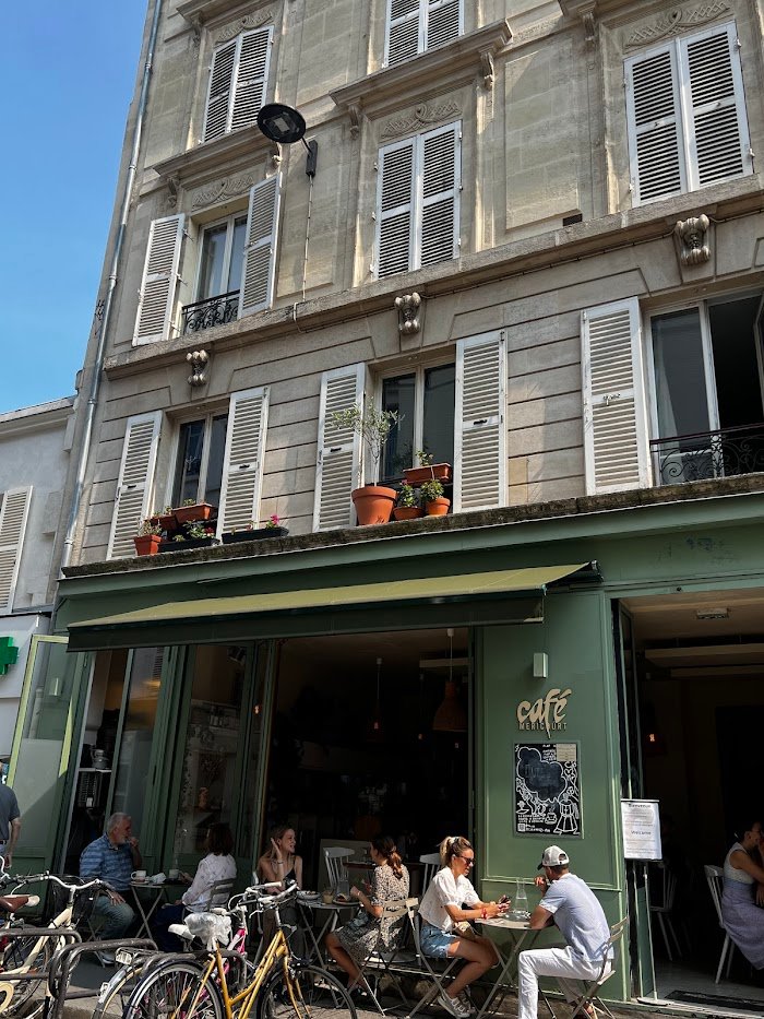 Un zoom sur la scène café à Paris : Expériences chez Café Méricourt