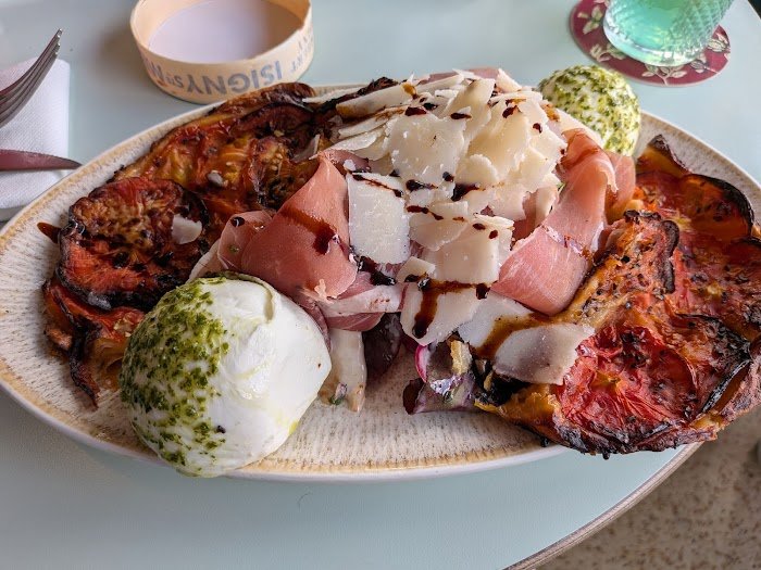 Découverte des saveurs chez Café Panis : Un Avis honnête à Paris, France Découverte des saveurs chez Café Panis : Un Avis honnête à Paris, France