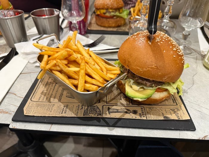 Un zoom sur la scène café à Paris, France : Expériences chez Crêperie Arty Caffé - Restaurant à Paris