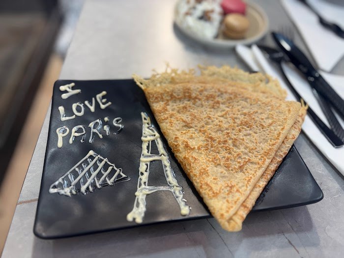 Un zoom sur la scène café à Paris, France : Expériences chez Crêperie Arty Caffé - Restaurant à Paris