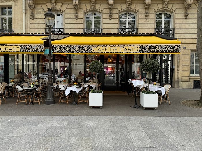 Avis honnête sur Le Café de Paris Friedland à Paris : À quoi s'attendre dans ce café d'exception