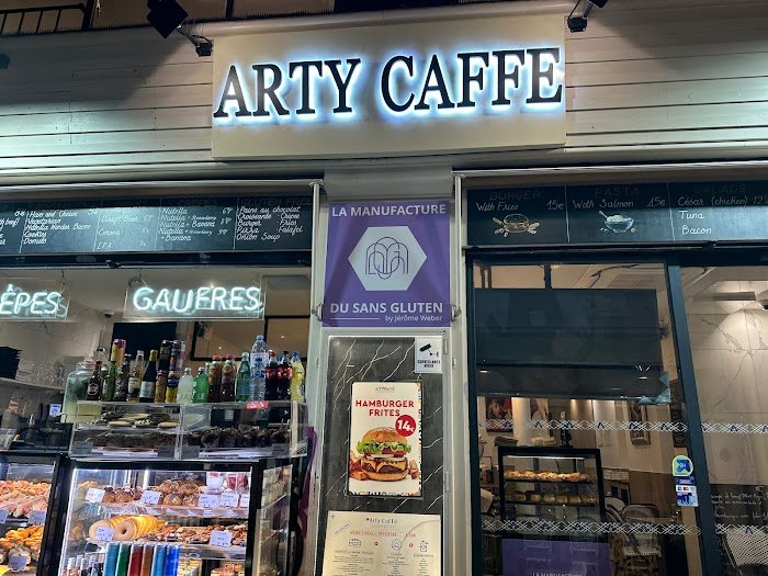 Un zoom sur la scène café à Paris, France : Expériences chez Crêperie Arty Caffé - Restaurant à Paris